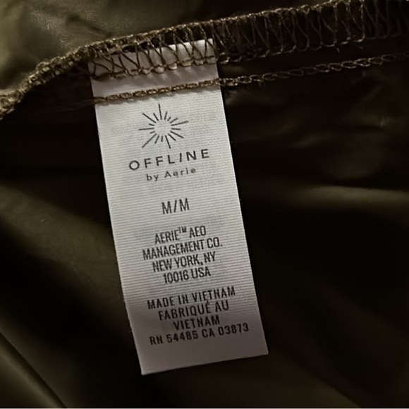 Aerie OFFLINE Shine Windbreaker, Olive Green size M - Picture 6 of 7